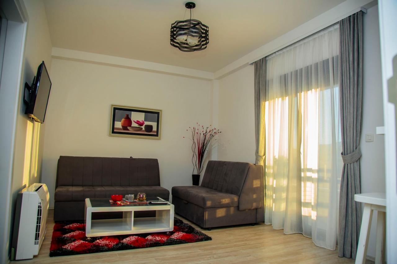 Mark'S Palace Nikšić Esterno foto