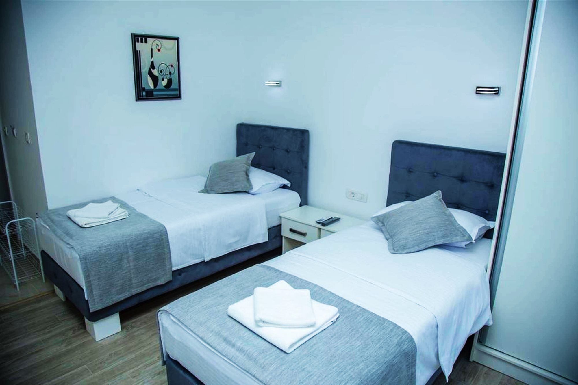 Mark'S Palace Nikšić Esterno foto